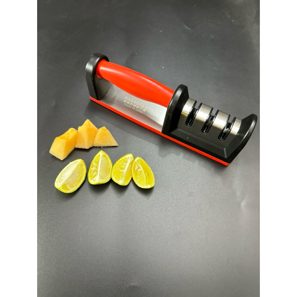 Mài dao 3 khe hãng katasiwa make in japan mài siêu nhanh chóng tiện lợi - Image 2